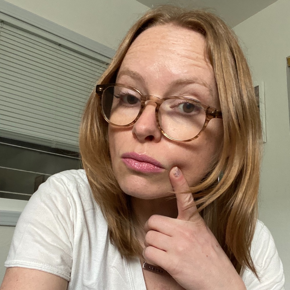 Meet your Posher, Julia